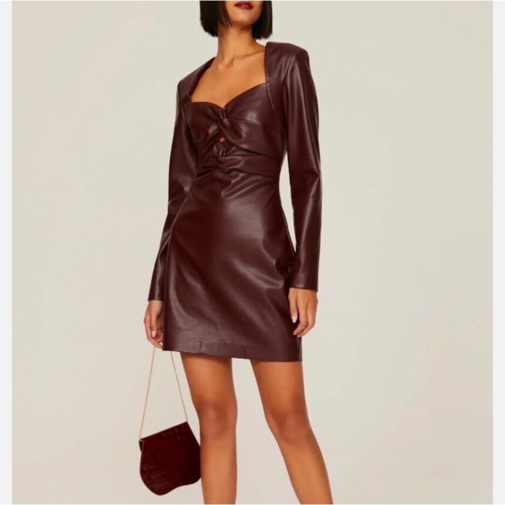 NWT One33 Social Maroon Faux Leather Twist Cut-Out Dress Size 8‎ Vixen Mob Wife